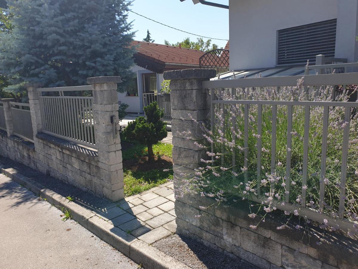 Studio Emma Ljubljana - Free Parking, Ac, Wifi Kültér fotó